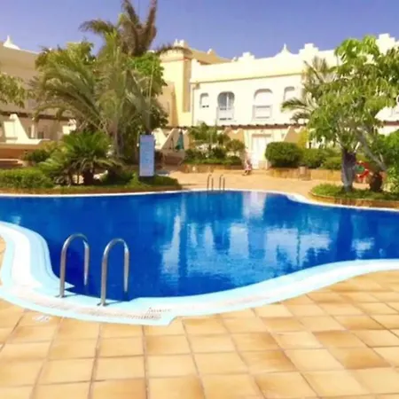 Townhouse El Sultan, 6 Sleeps, Wi-fi & Tv Package * كوراليهو