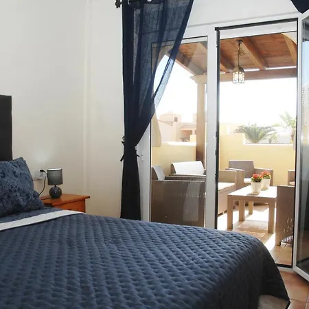 Townhouse El Sultan, 6 Sleeps, Wi-fi & Tv Package Villa Corralejo