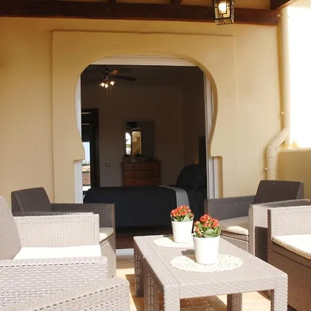 Townhouse El Sultan, 6 Sleeps, Wi-fi & Tv Package