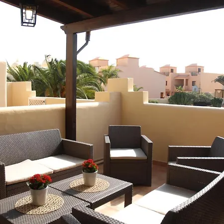 Townhouse El Sultan, 6 Sleeps, Wi-fi & Tv Package Villa Corralejo