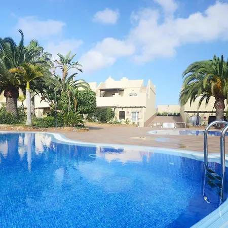 Townhouse El Sultan, 6 Sleeps, Wi-fi & Tv Package Corralejo