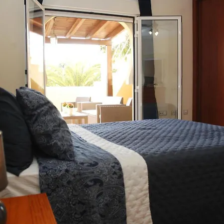 Townhouse El Sultan, 6 Sleeps, Wi-fi & Tv Package *