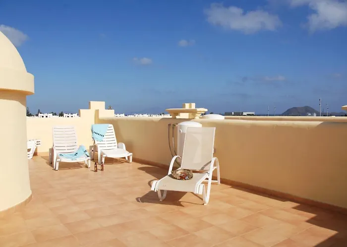 Вилла Townhouse El Sultan, 6 Sleeps, Wi-fi & Tv Package Коральео