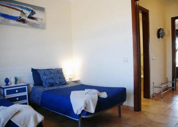 Townhouse El Sultan, 6 Sleeps, Wi-fi & Tv Package Вилла Коральео
